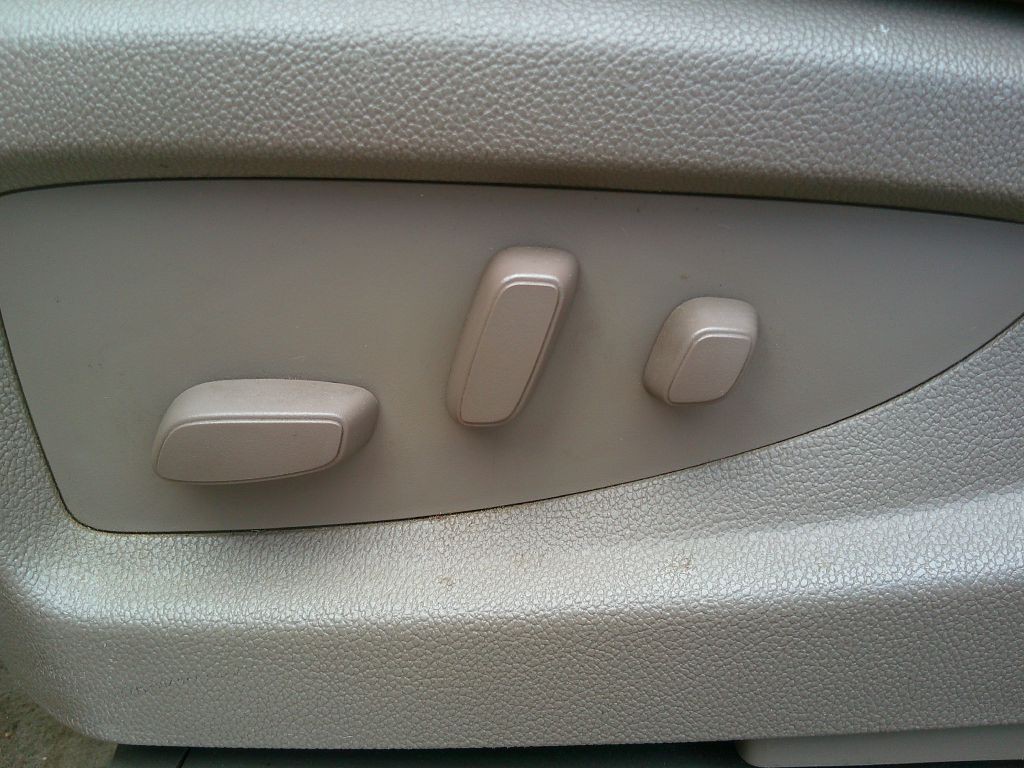 2015 Chevrolet Suburban Image 11