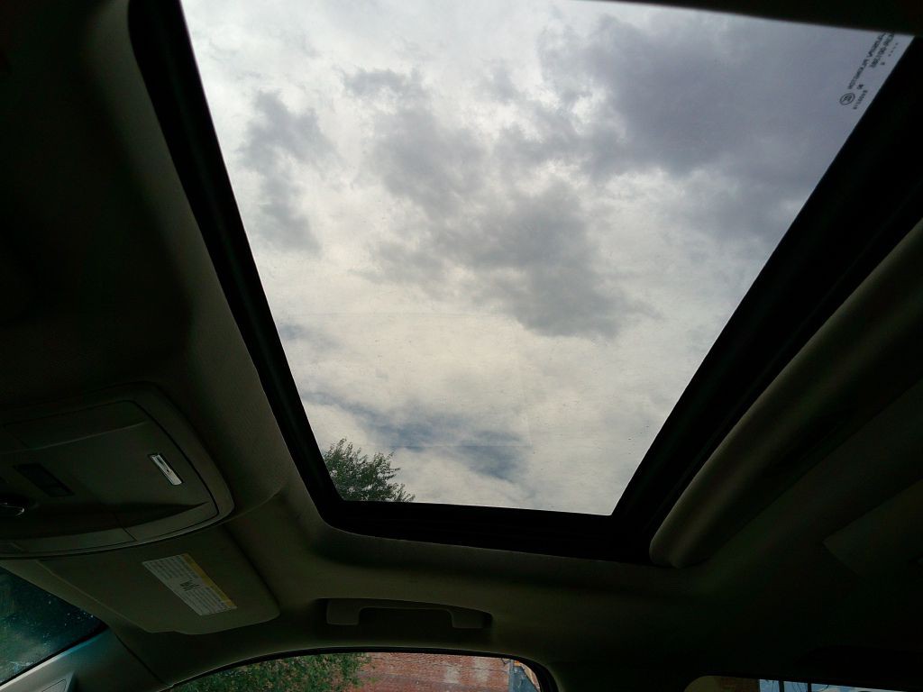 2015 Chevrolet Suburban Image 15