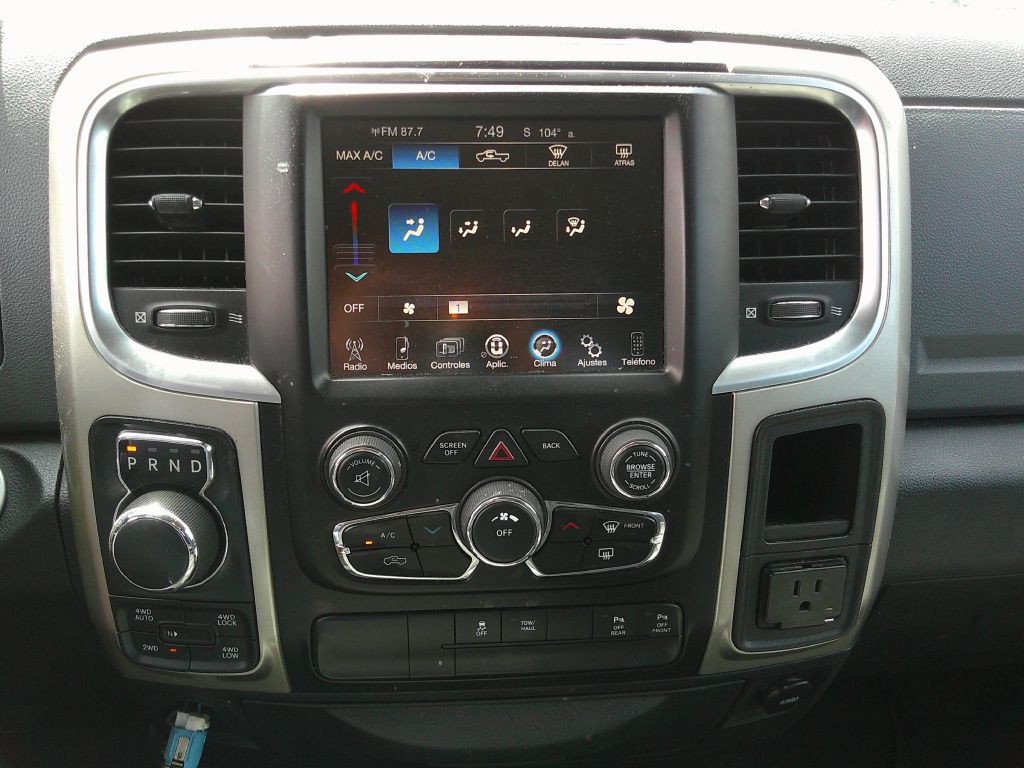 2016 RAM 1500 Image 11
