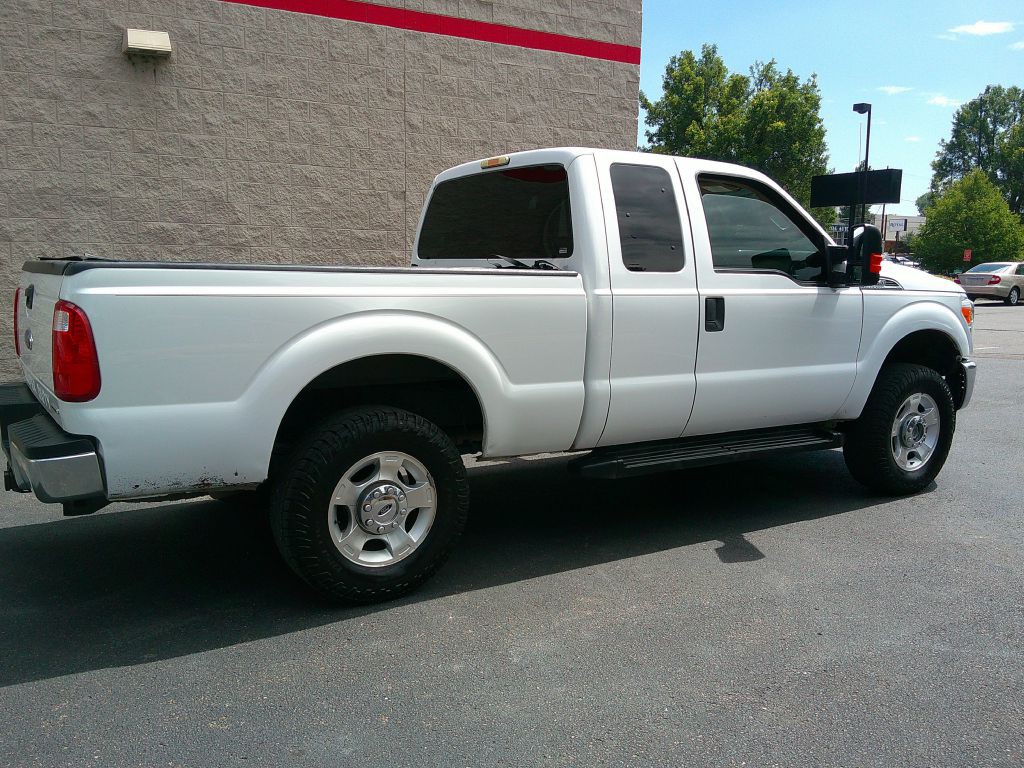 2015 Ford F-250 Image 4