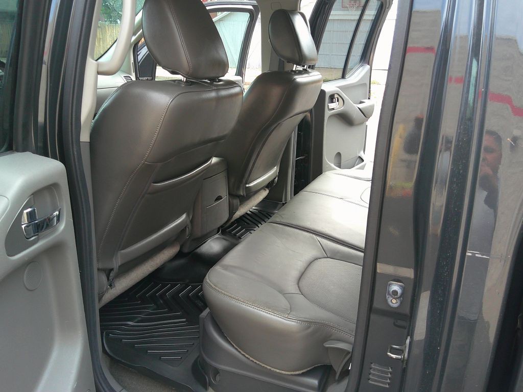 2011 Nissan Frontier Image 8