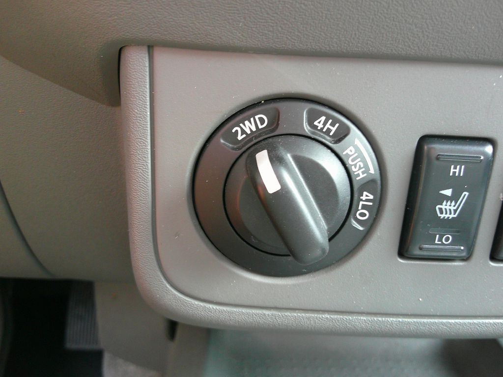 2011 Nissan Frontier Image 15