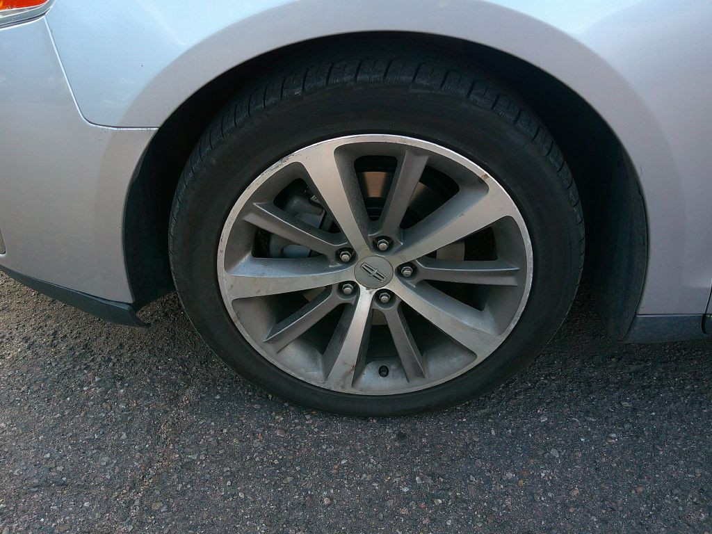 2010 Lincoln MKS Image 6