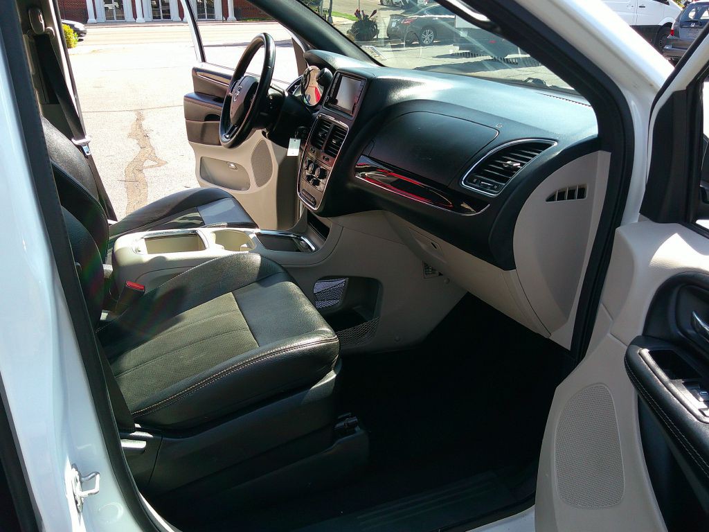 2019 Dodge Grand Caravan Image 8