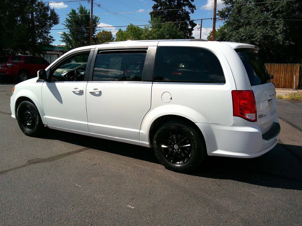 2019 Dodge Grand Caravan Image 2
