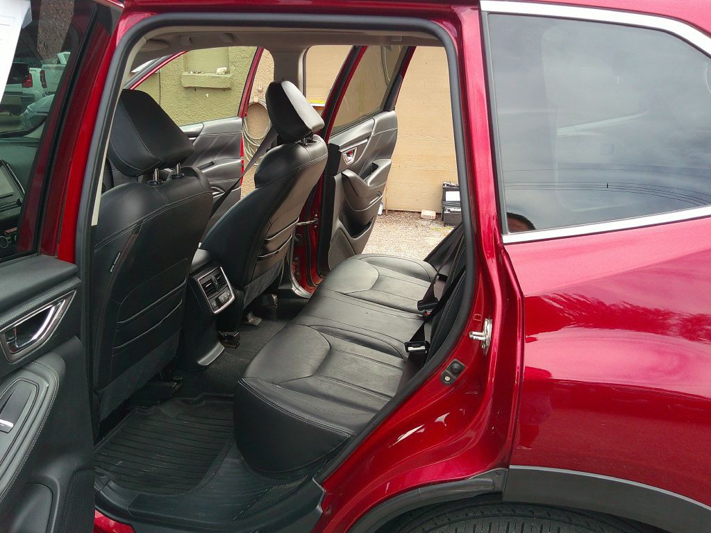 2019 Subaru Forester Image 9