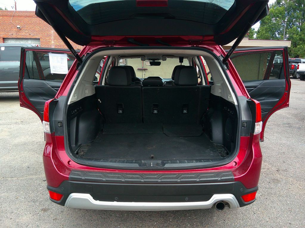 2019 Subaru Forester Image 10
