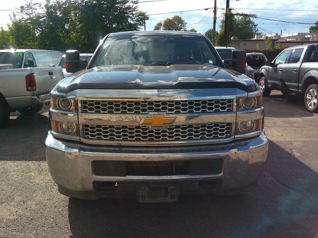 2019 Chevrolet Silverado 1500 Image 2