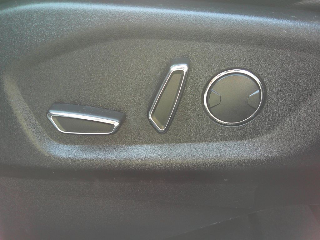 2018 Ford Explorer Image 13