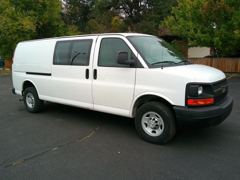 2015 Chevrolet Express Image 6