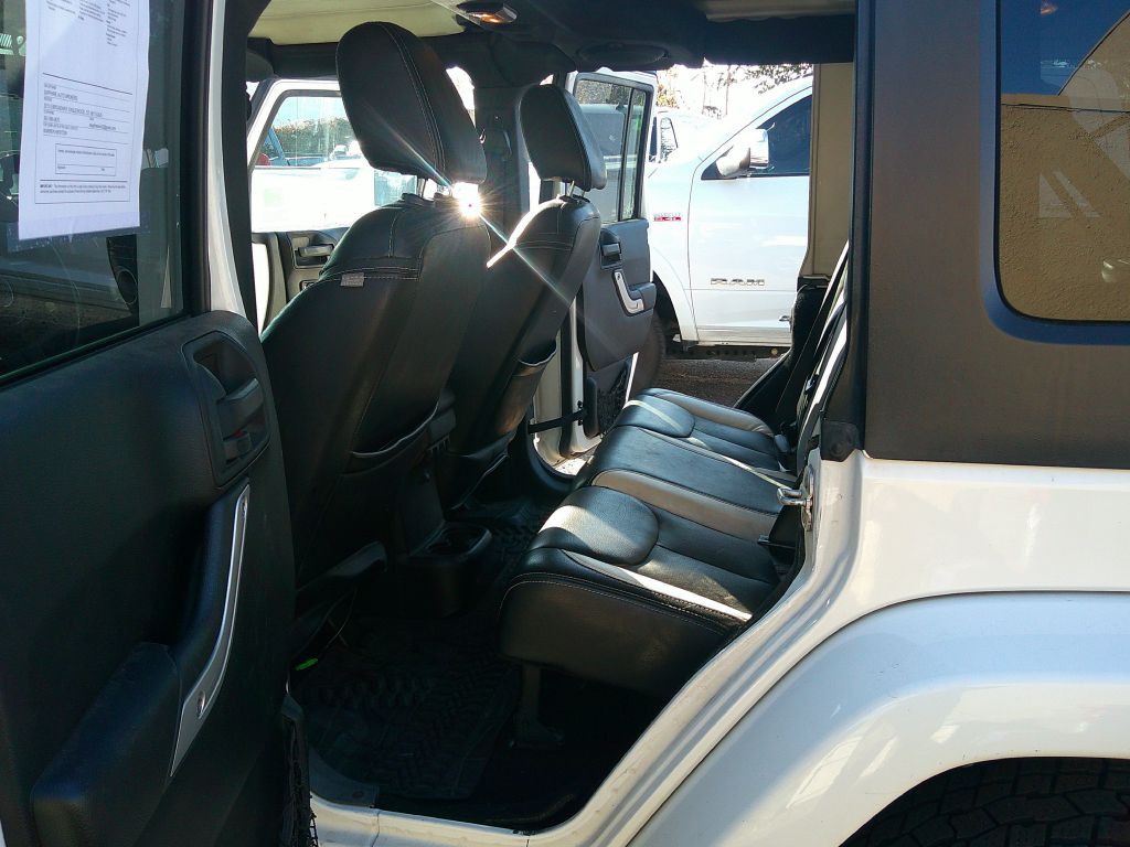 2013 Jeep Wrangler Unlimited Image 10