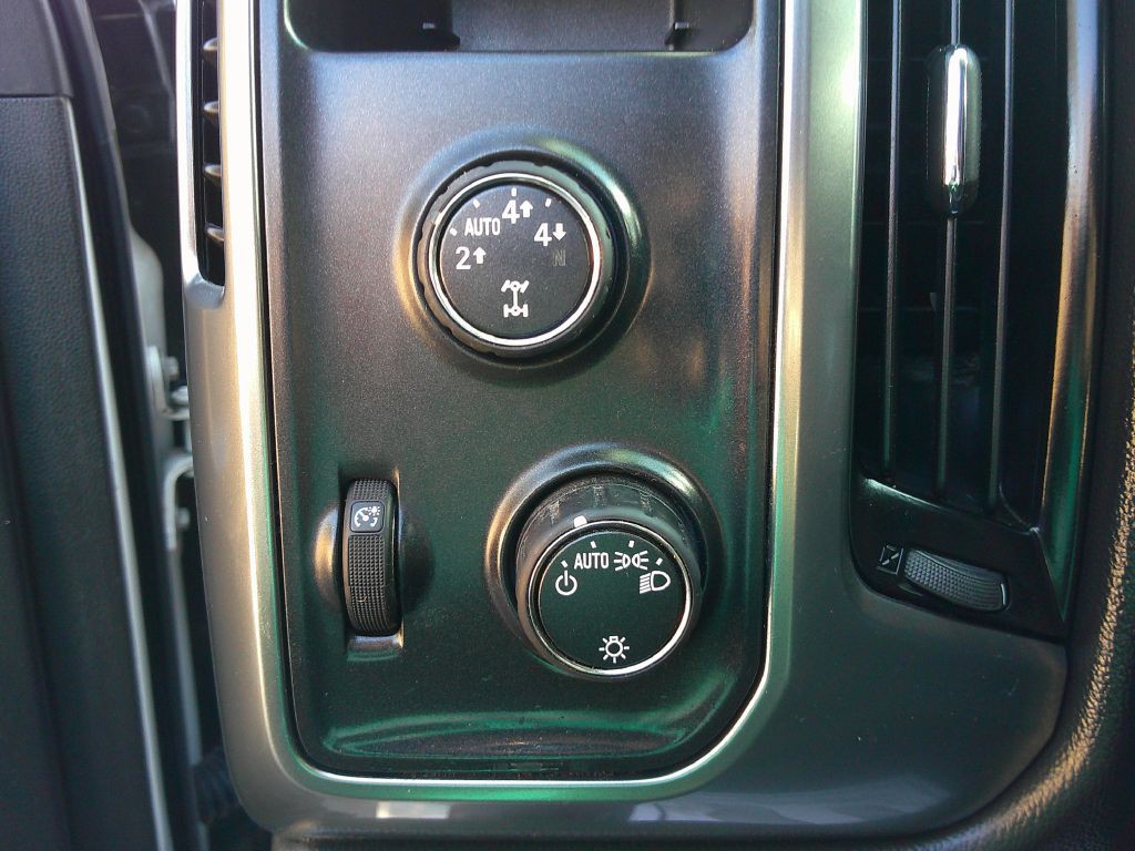 2015 Chevrolet Silverado 1500 Image 14