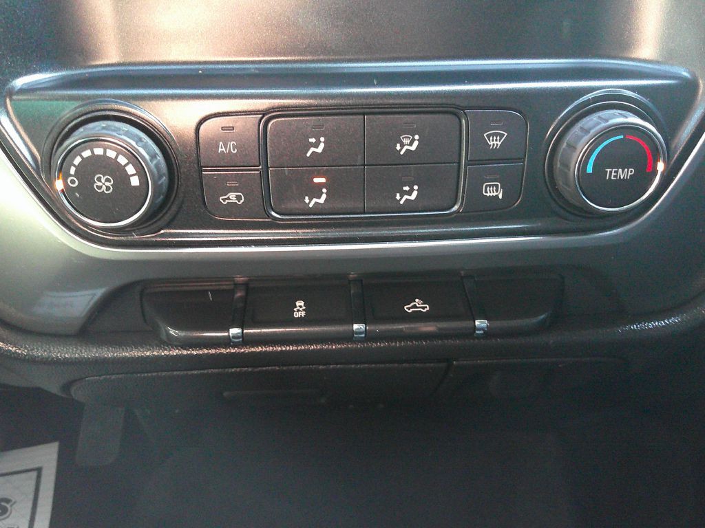 2015 Chevrolet Silverado 1500 Image 17