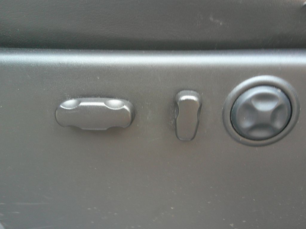 2011 GMC Sierra Image 11