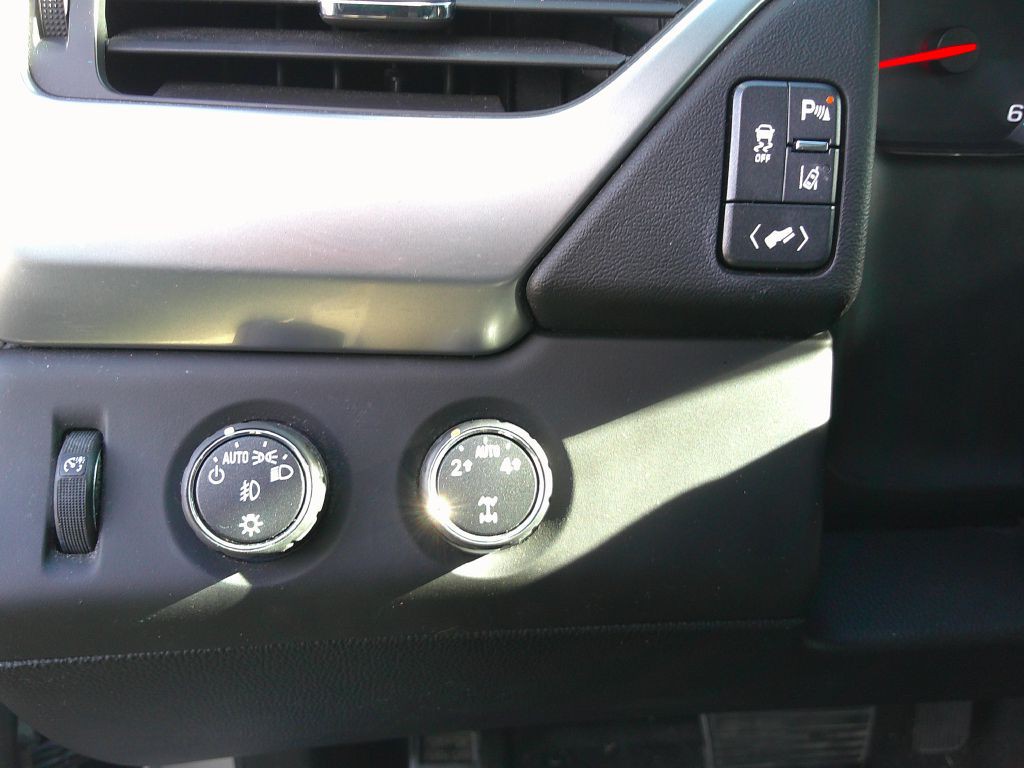 2015 Chevrolet Tahoe Image 15