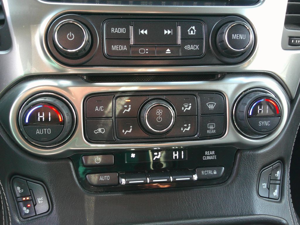 2015 Chevrolet Tahoe Image 21