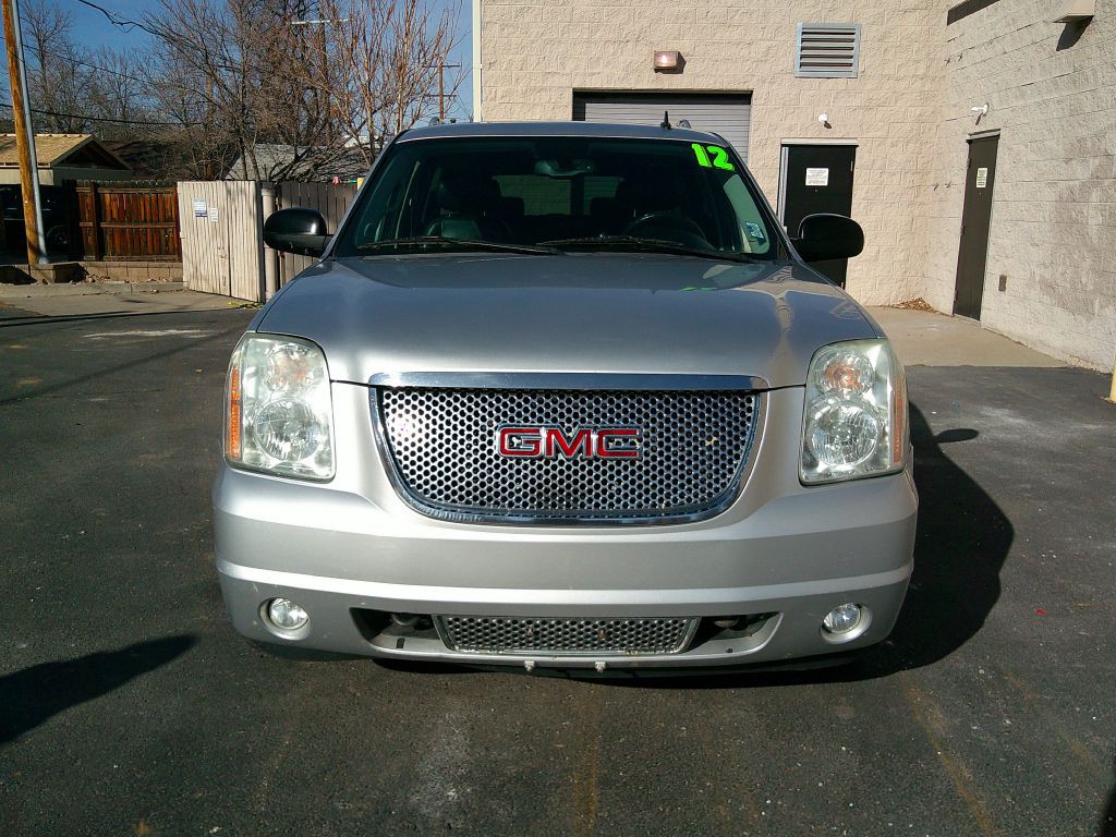 2012 GMC Yukon Image 3