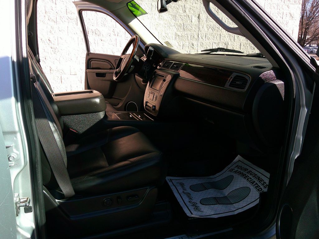 2012 GMC Yukon Image 7