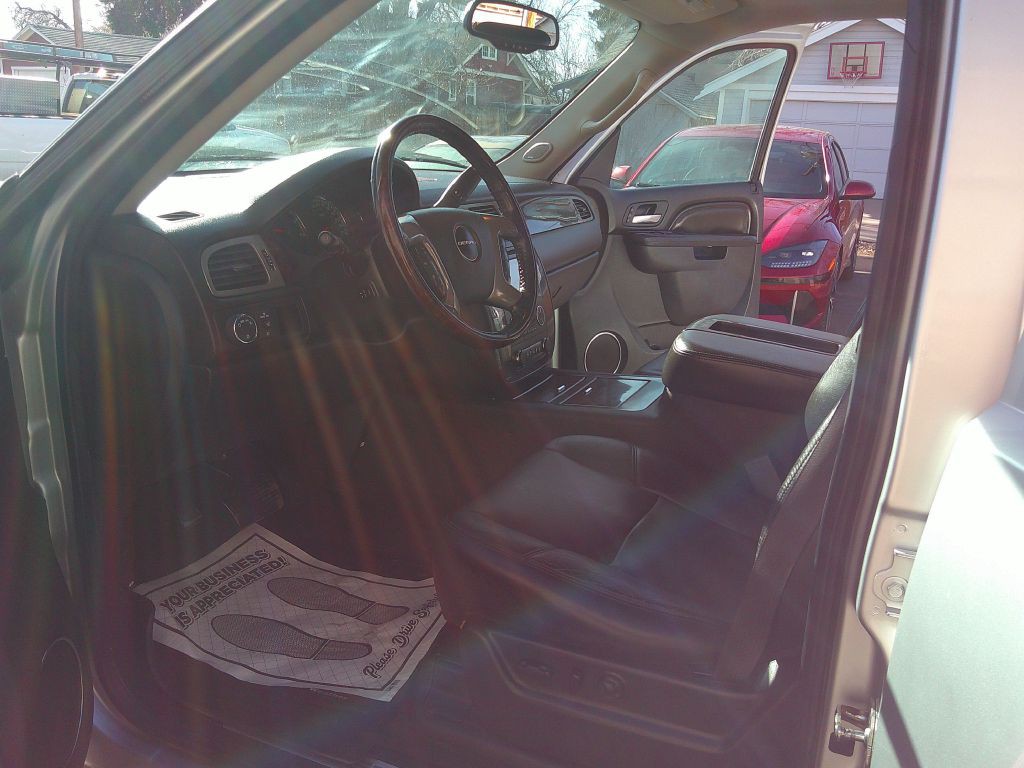 2012 GMC Yukon Image 8