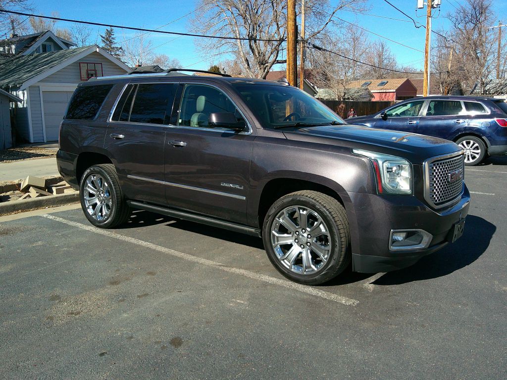 2015 GMC Yukon Image 1