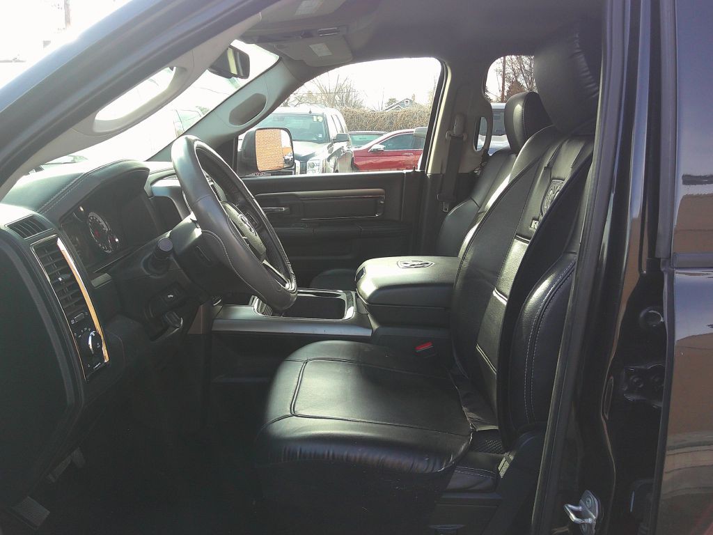 2015 RAM 1500 Image 4