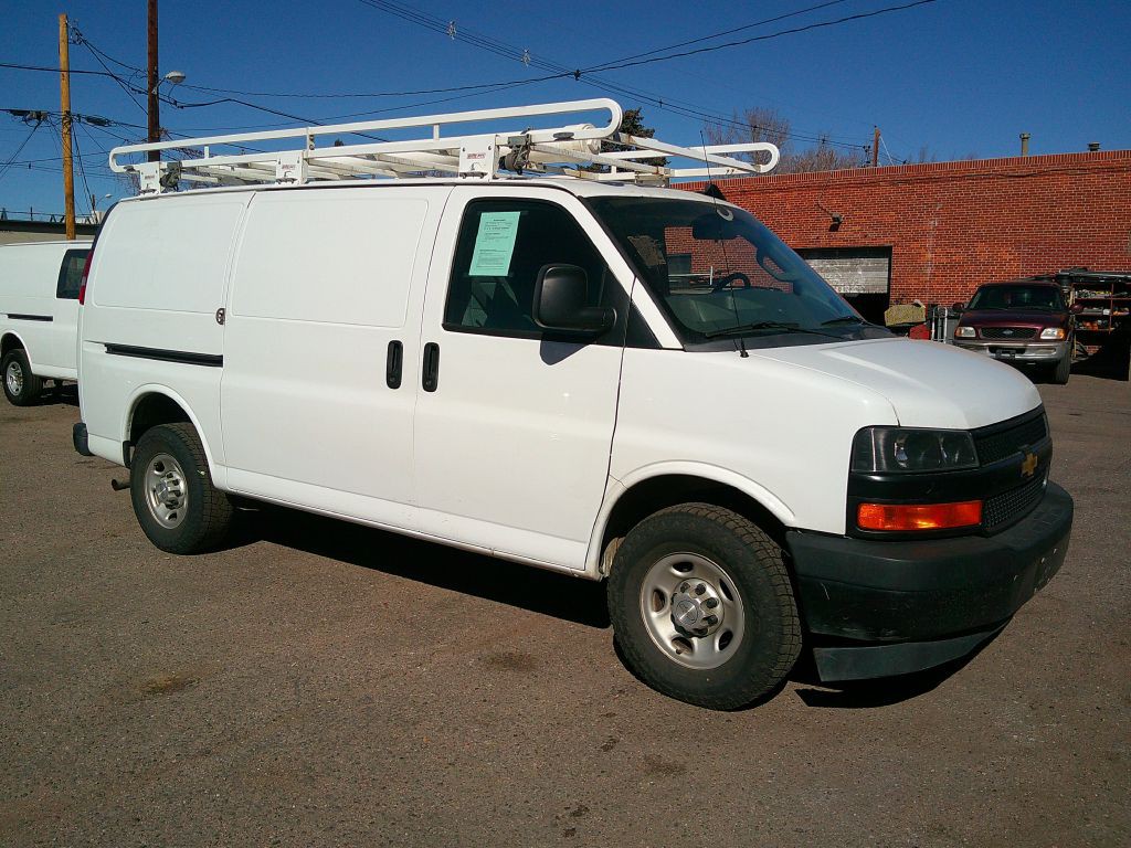 2018 Chevrolet Express Image 6