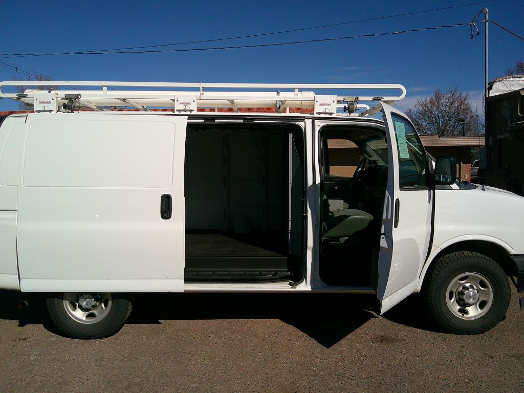 2018 Chevrolet Express Image 9