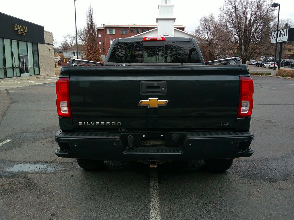 2017 Chevrolet Silverado 1500 Image 3