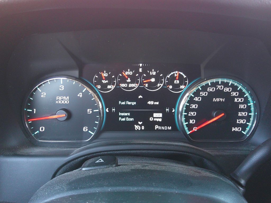 2016 Chevrolet Suburban Image 16