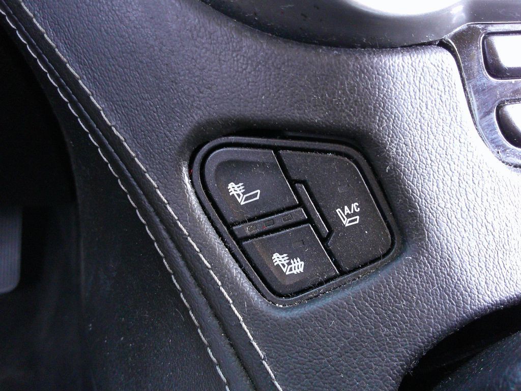 2016 Chevrolet Suburban Image 19