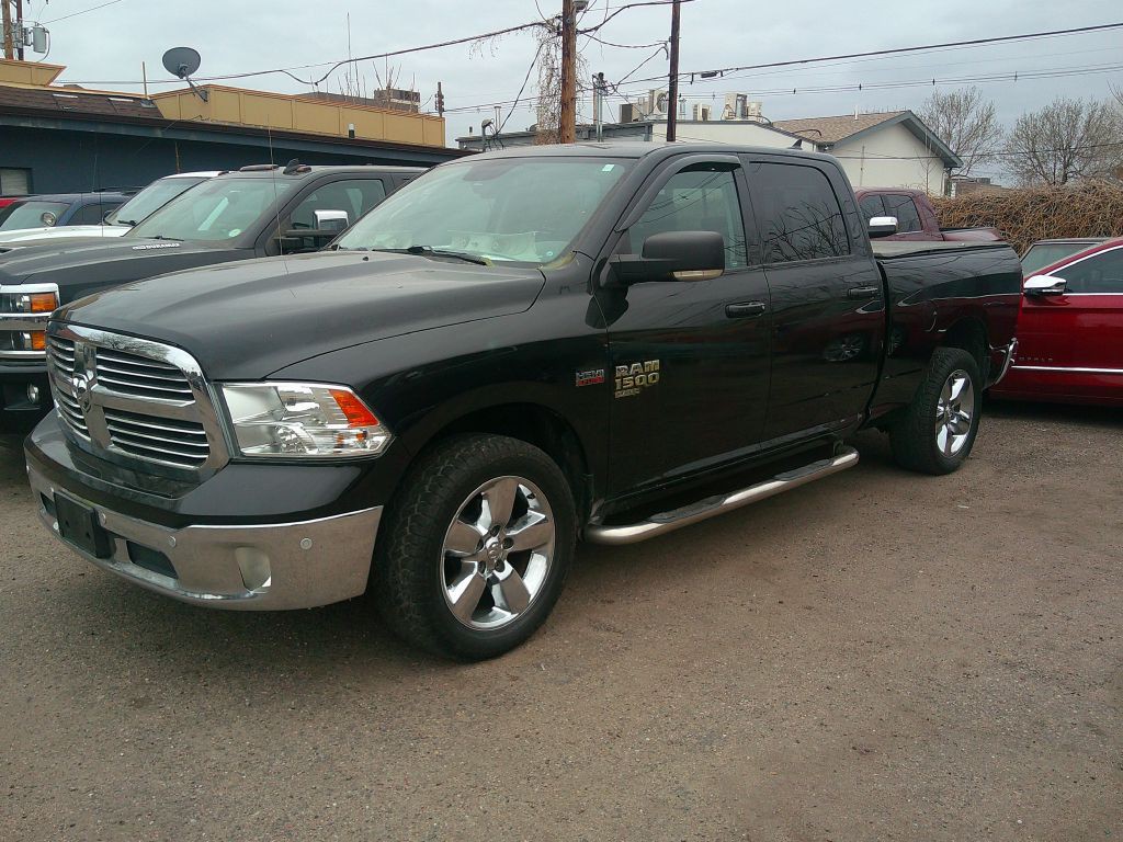 2019 RAM 1500 Image 3