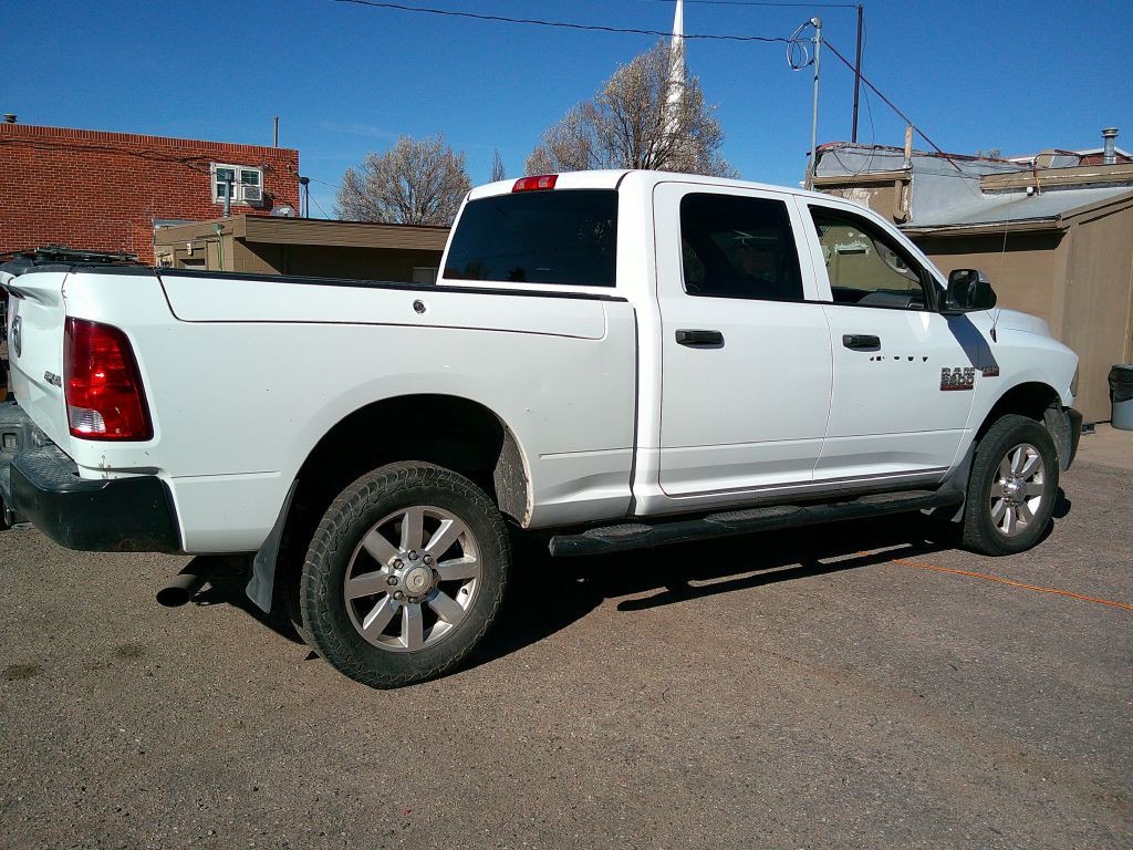 2018 RAM 2500 Image 3