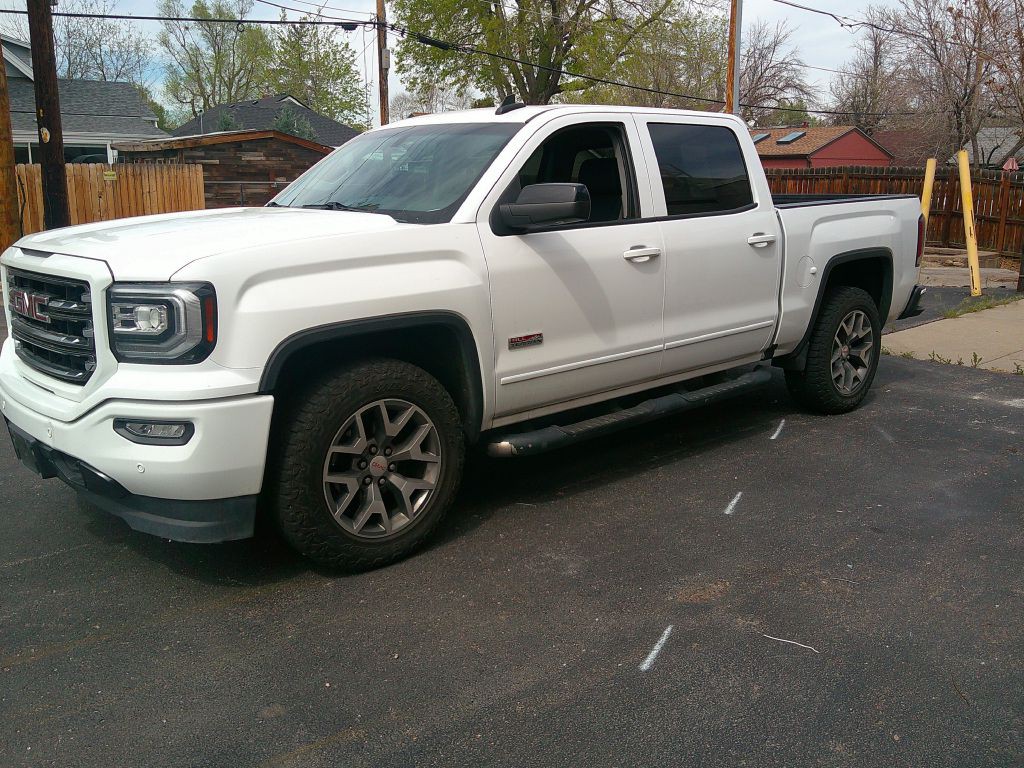 2018 GMC Sierra Image 1