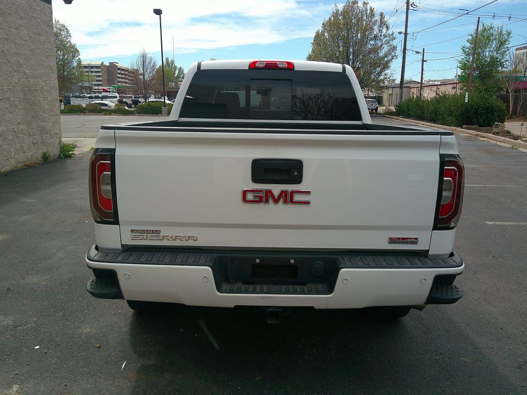 2018 GMC Sierra Image 3