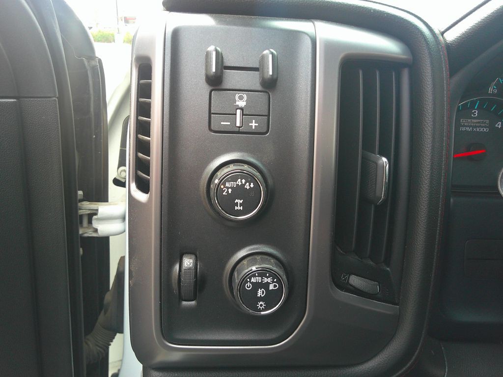 2018 GMC Sierra Image 14