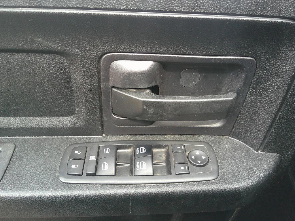 2017 RAM 1500 Image 8