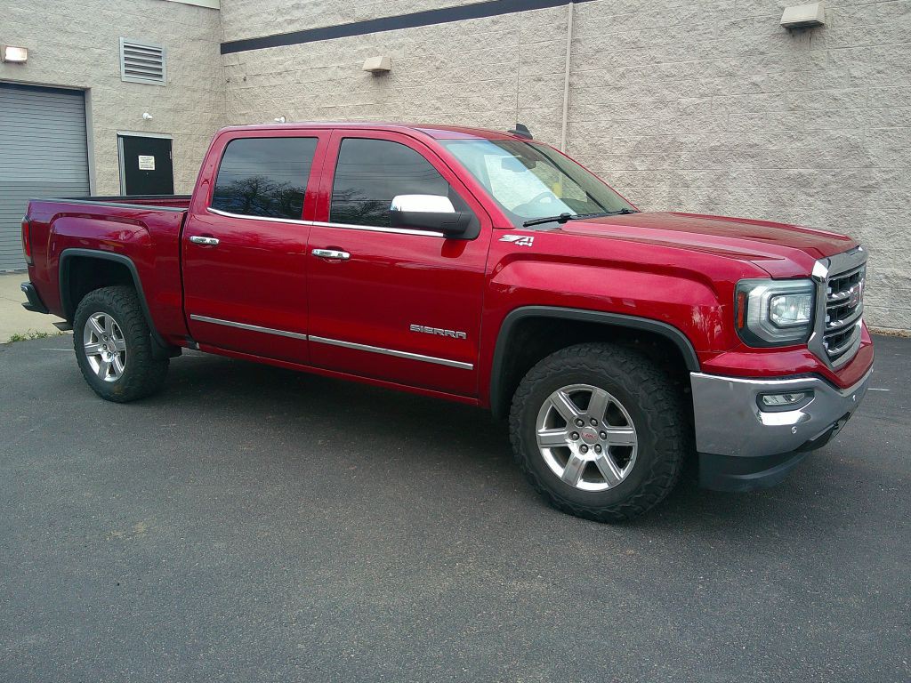2018 GMC Sierra Image 1
