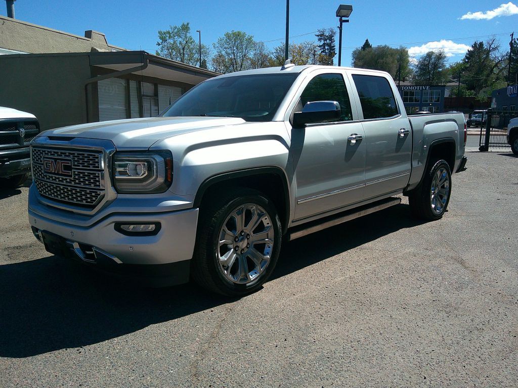 2017 GMC Sierra Image 1