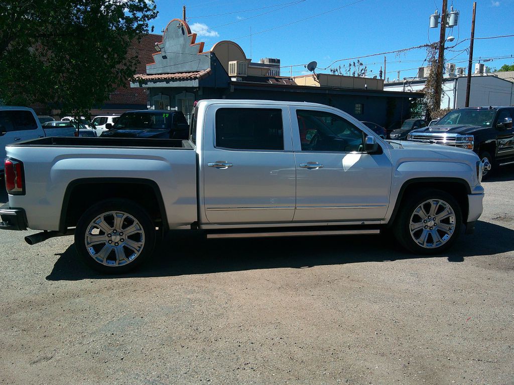 2017 GMC Sierra Image 4