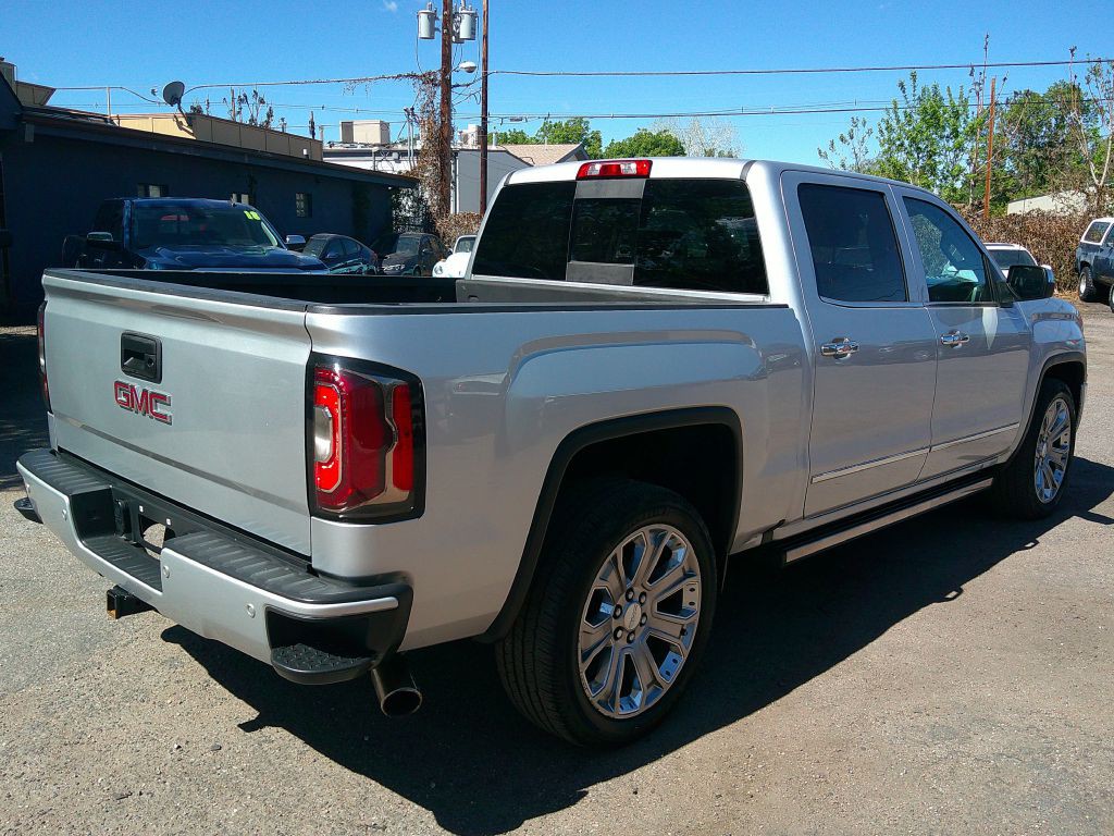 2017 GMC Sierra Image 5