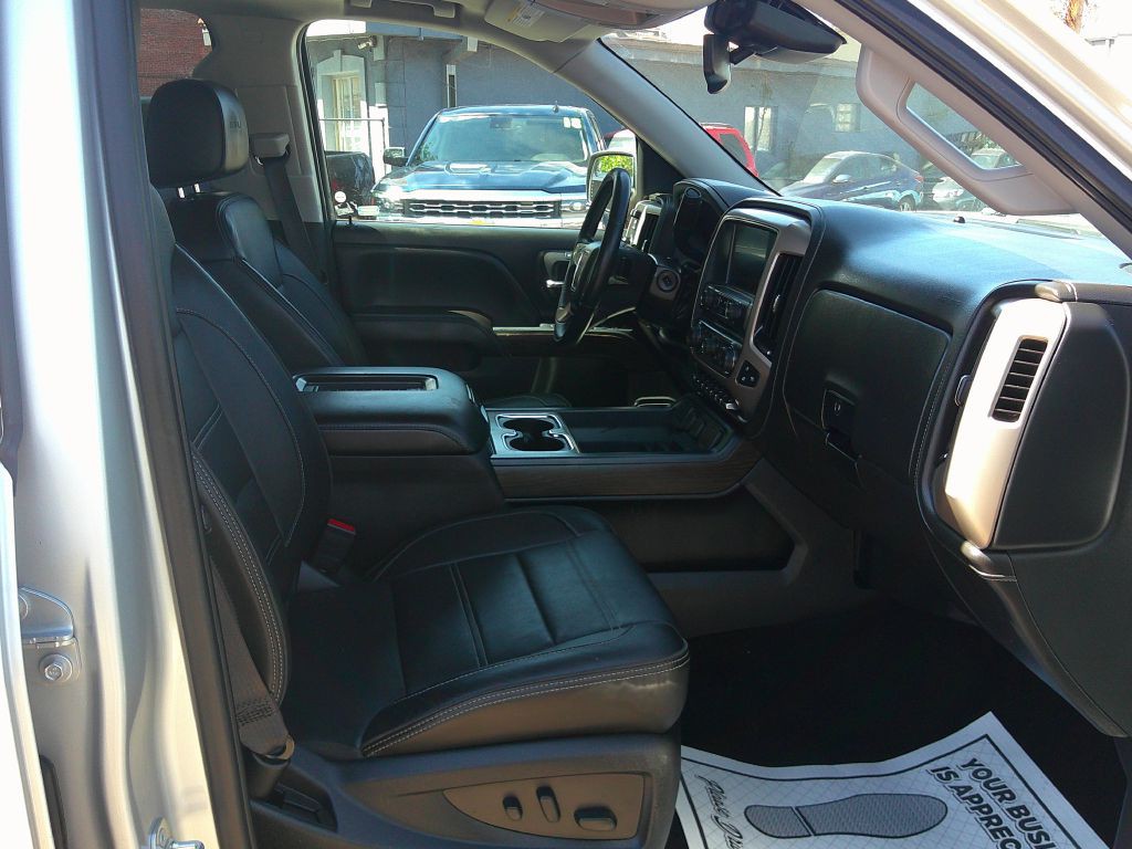 2017 GMC Sierra Image 16
