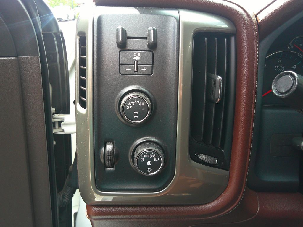 2018 Chevrolet Silverado 1500 Image 14