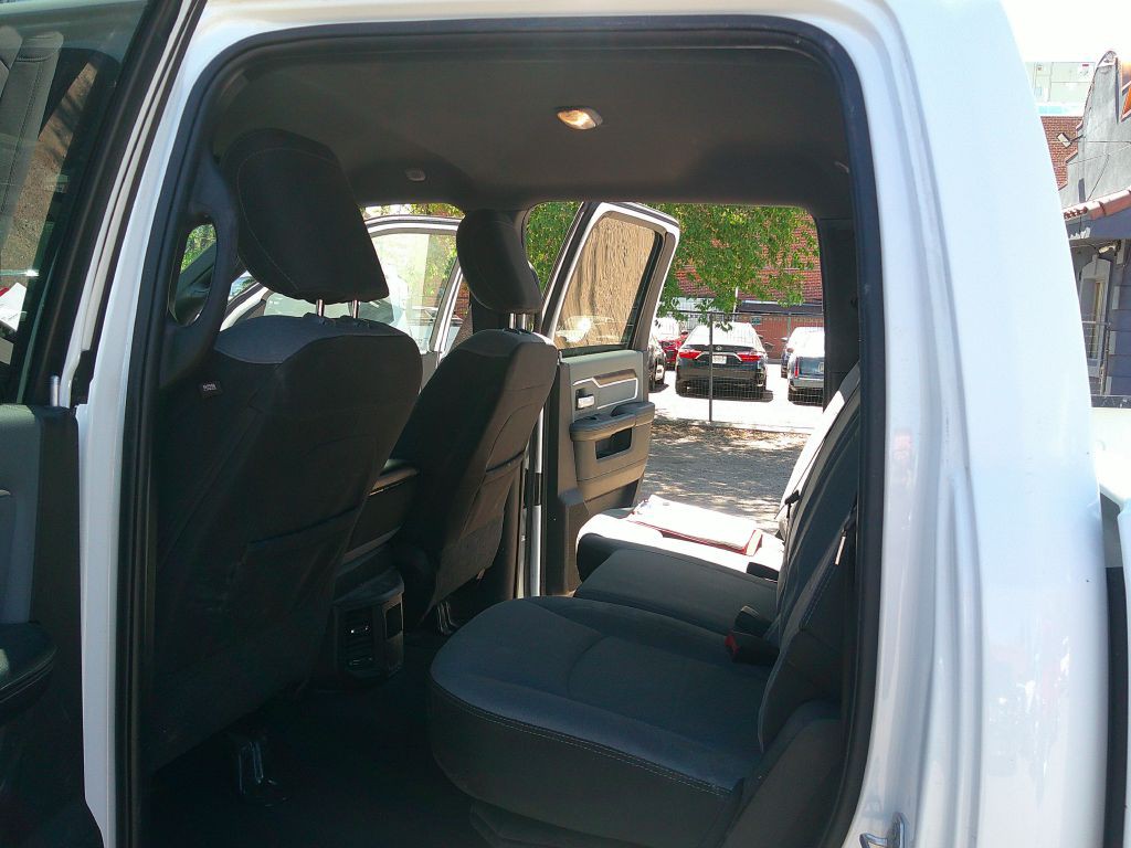 2021 RAM 2500 Image 9