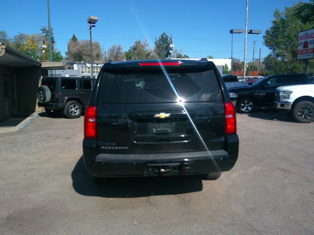 2015 Chevrolet Suburban Image 6