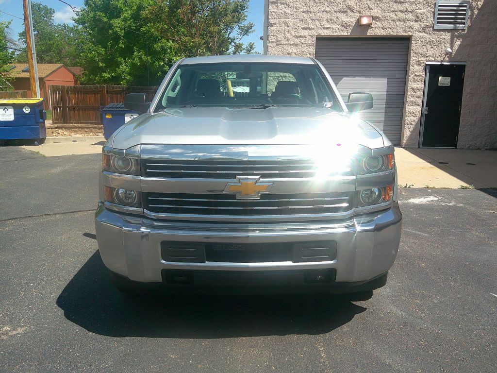 2018 Chevrolet Silverado 1500 Image 1