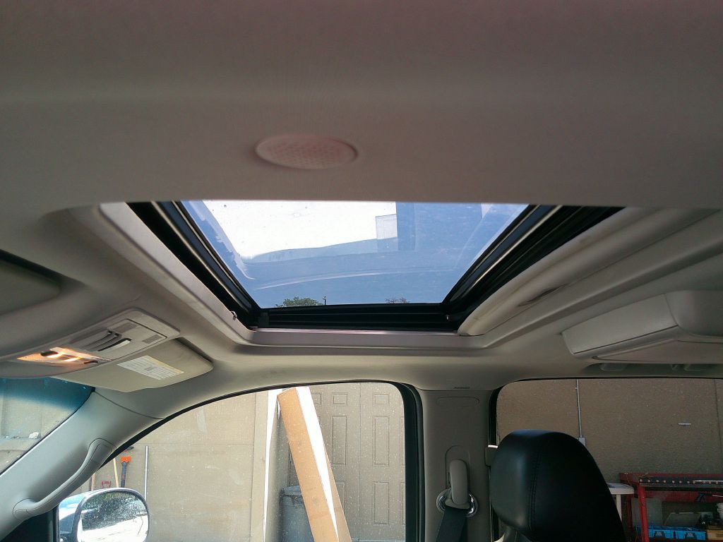 2014 Chevrolet Suburban Image 20
