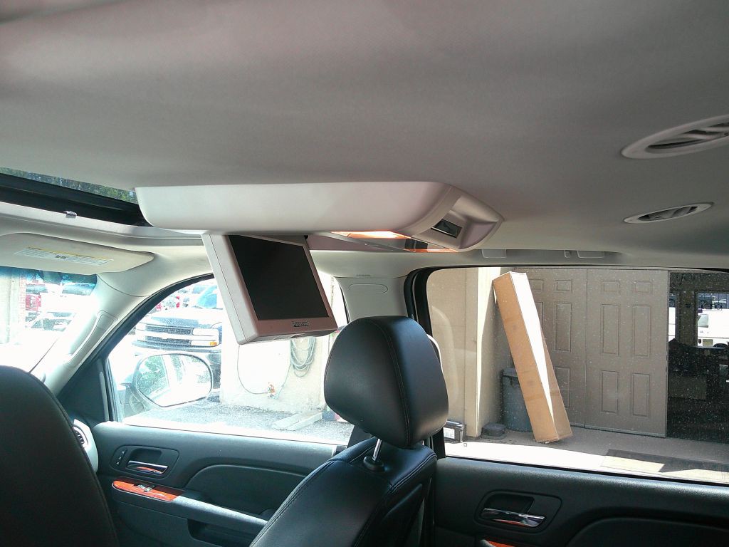 2014 Chevrolet Suburban Image 21