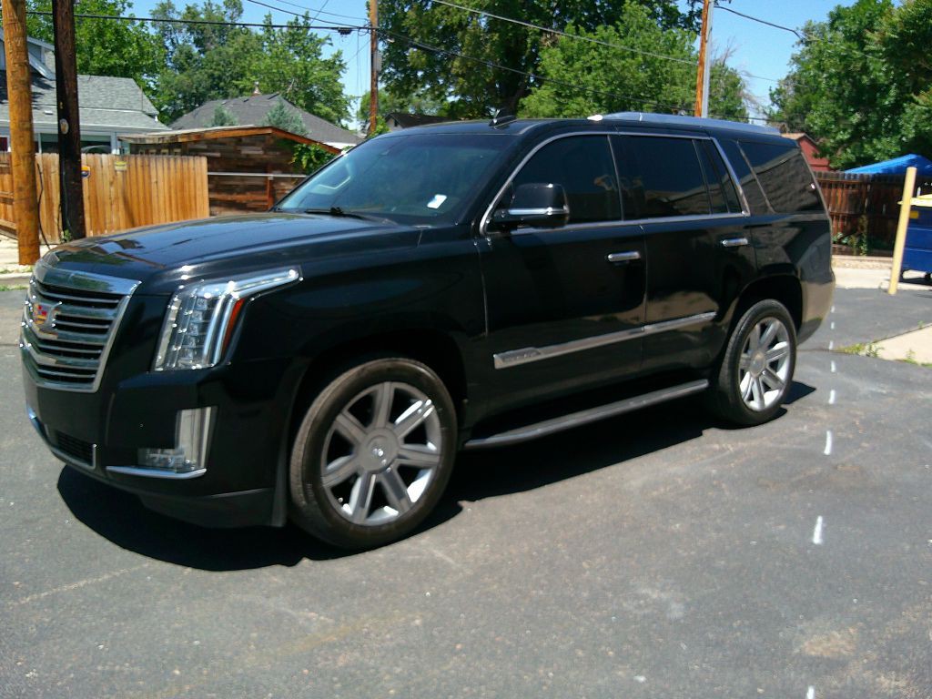 2015 Cadillac Escalade Image 1