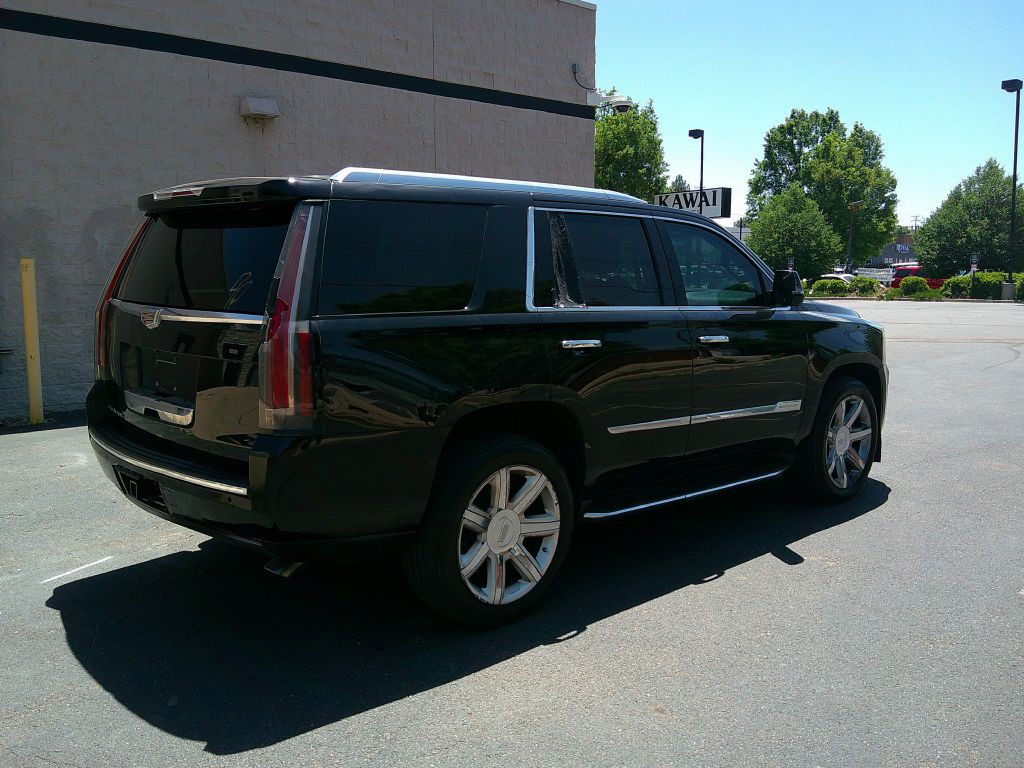 2015 Cadillac Escalade Image 5