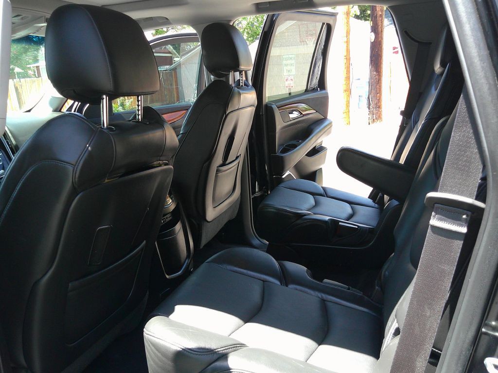 2015 Cadillac Escalade Image 10